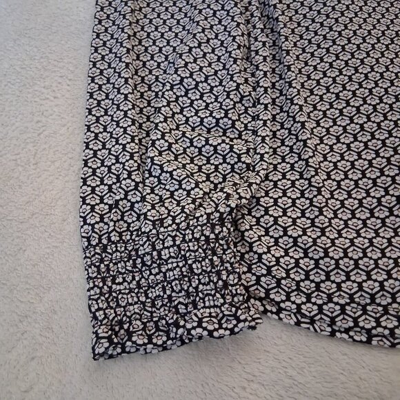 Adrianna Papell NWT Women's Medium Black White Floral Print High Neck Blouse - Picture 8 of 11